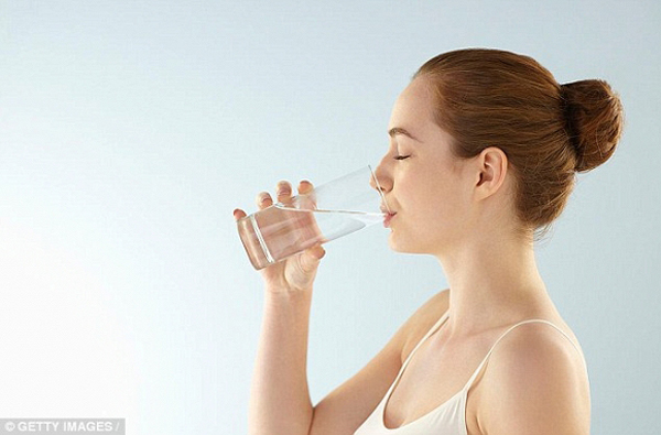 giảm mỡ toàn thân trong 1 tuần bằng cáchUống nhiều nước